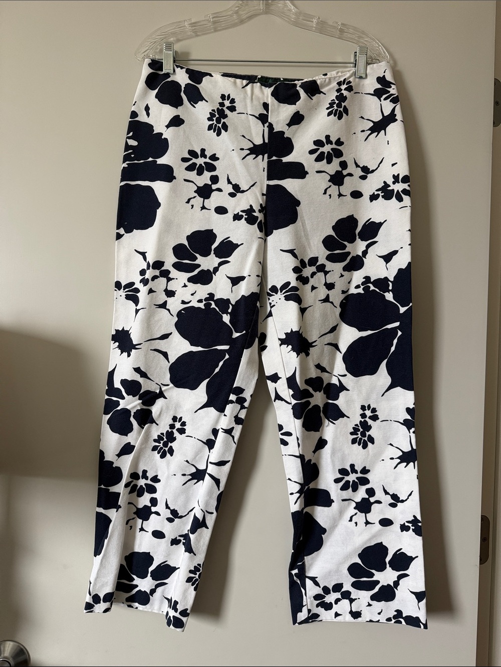 vintage Lauren Ralph Lauren women's white cropped Barbados pants